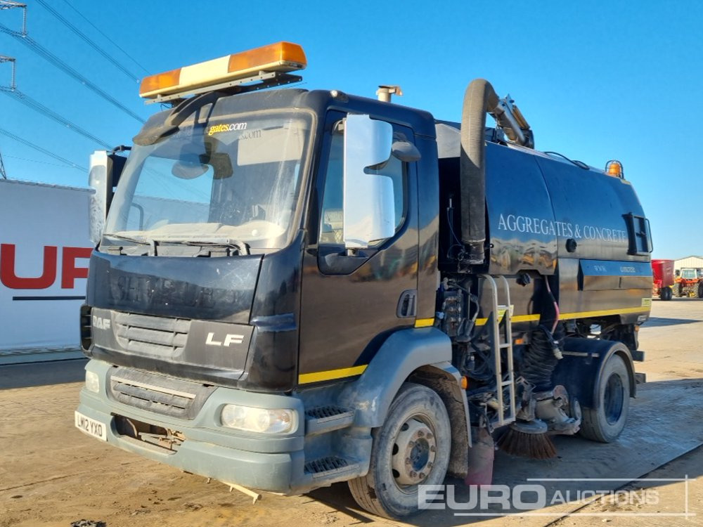 2012 DAF LF55.220 - Autočistilica: slika 1 2012 DAF LF55.220 - Autočistilica: slika 1