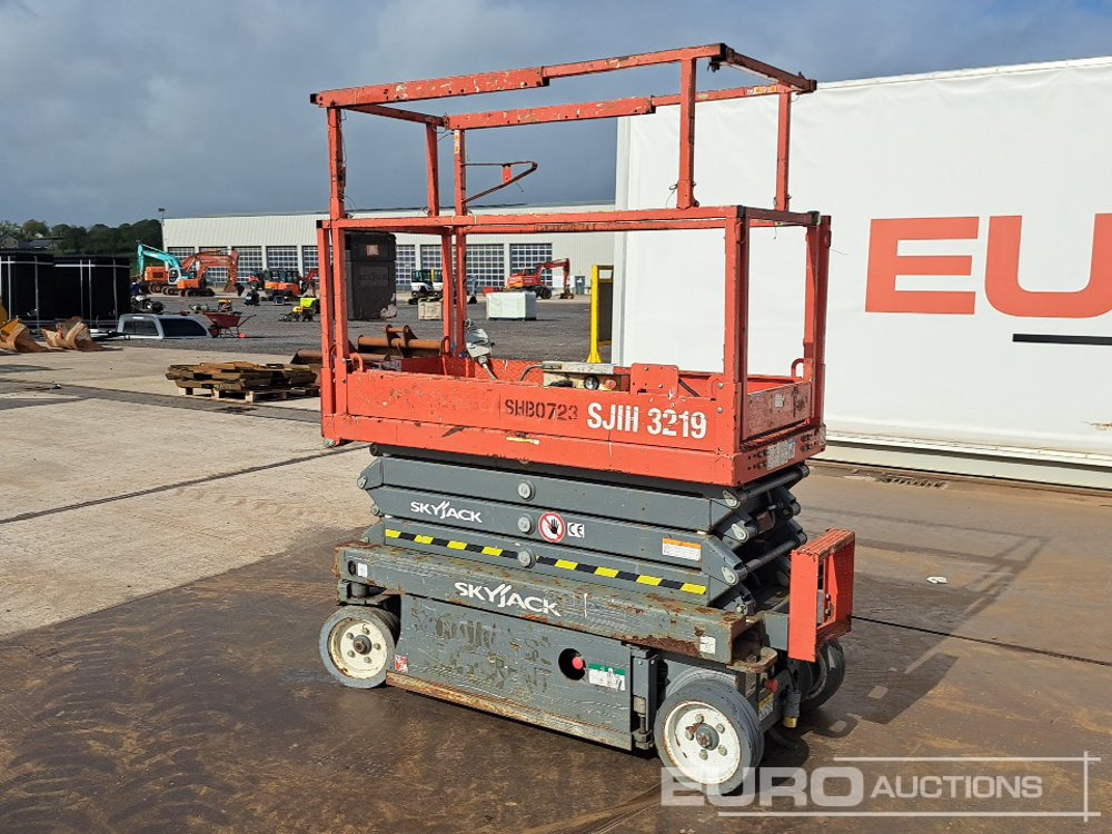 2014 SkyJack SJ111-3219 - Vazdušna platforma: slika 3 2014 SkyJack SJ111-3219 - Vazdušna platforma: slika 3