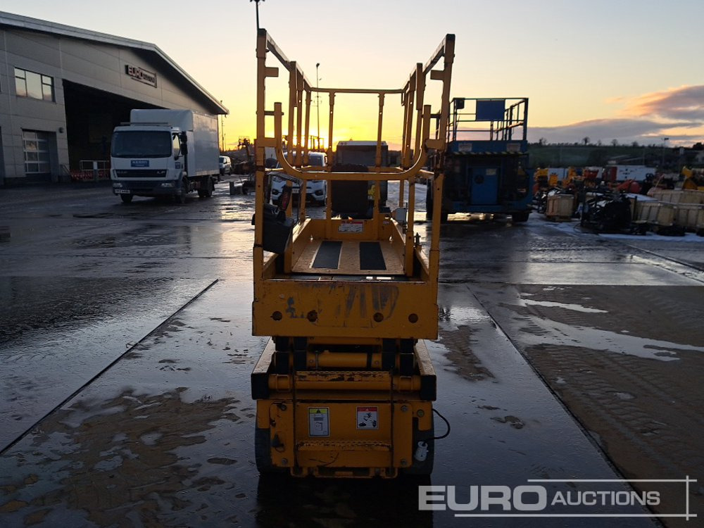 2015 Haulotte Compact 8 - Vazdušna platforma: slika 4 2015 Haulotte Compact 8 - Vazdušna platforma: slika 4