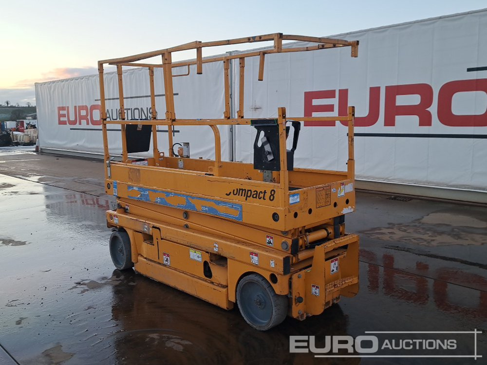 2015 Haulotte Compact 8 - Vazdušna platforma: slika 3 2015 Haulotte Compact 8 - Vazdušna platforma: slika 3