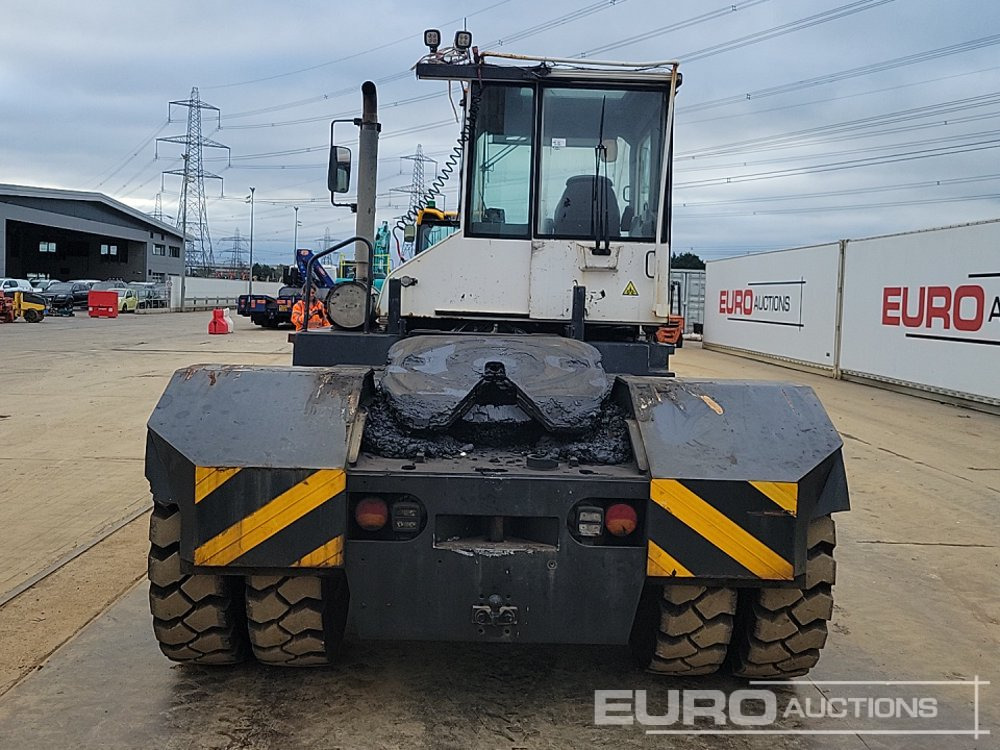 2015 Kalmar TR6181A - Terminalni traktor: slika 4 2015 Kalmar TR6181A - Terminalni traktor: slika 4
