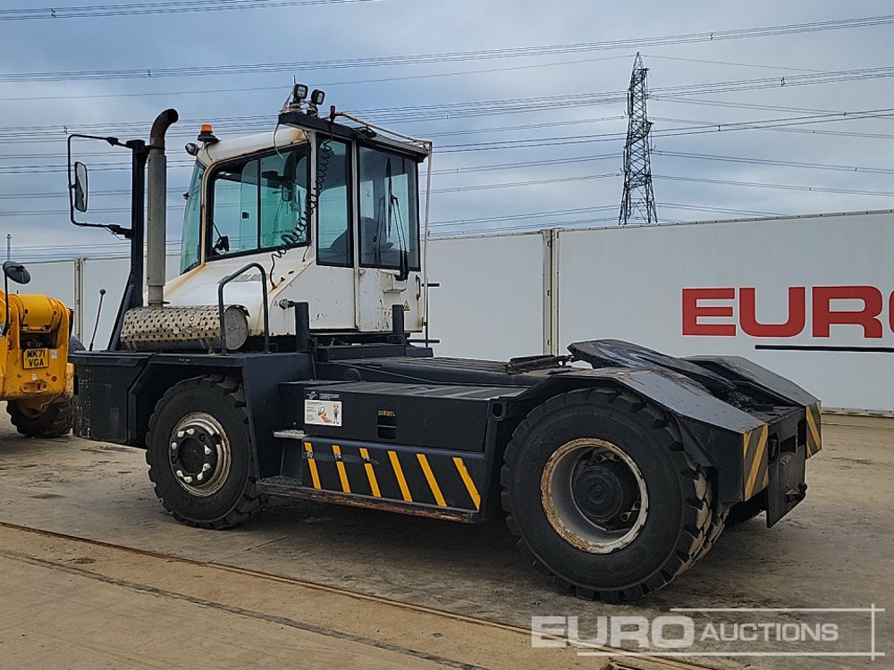 2015 Kalmar TR6181A - Terminalni traktor: slika 3 2015 Kalmar TR6181A - Terminalni traktor: slika 3