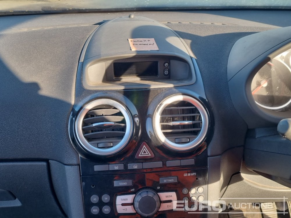 Automobil 2015 Vauxhall Corsa Sportive: slika 28 Automobil 2015 Vauxhall Corsa Sportive: slika 28