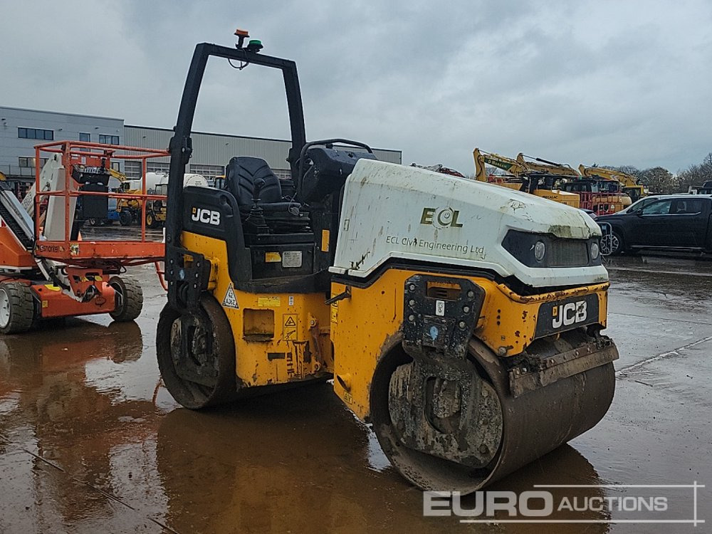 Valjak 2016 JCB VMT380: slika 7