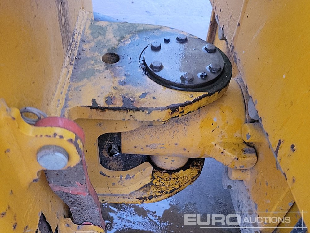 Valjak 2016 JCB VMT380: slika 13