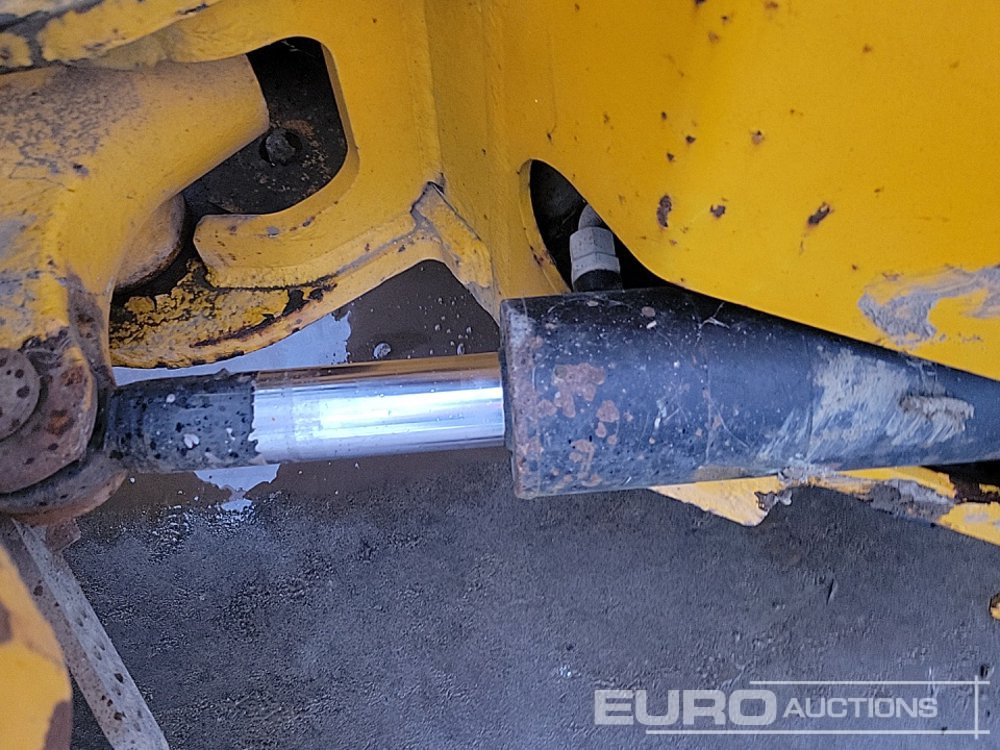 Valjak 2016 JCB VMT380: slika 15