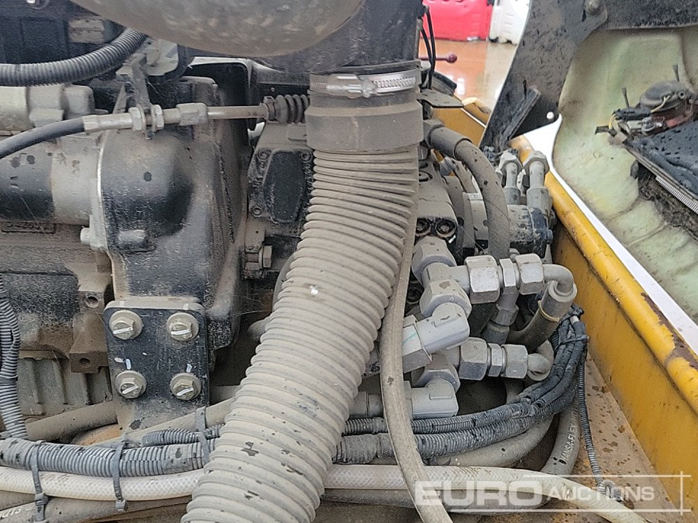 Valjak 2016 JCB VMT380: slika 21