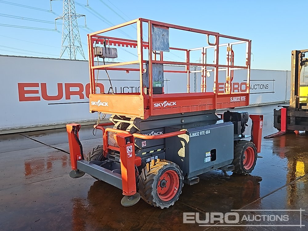 2016 SkyJack SJ6832E - Lift u obliku makaza: slika 1 2016 SkyJack SJ6832E - Lift u obliku makaza: slika 1