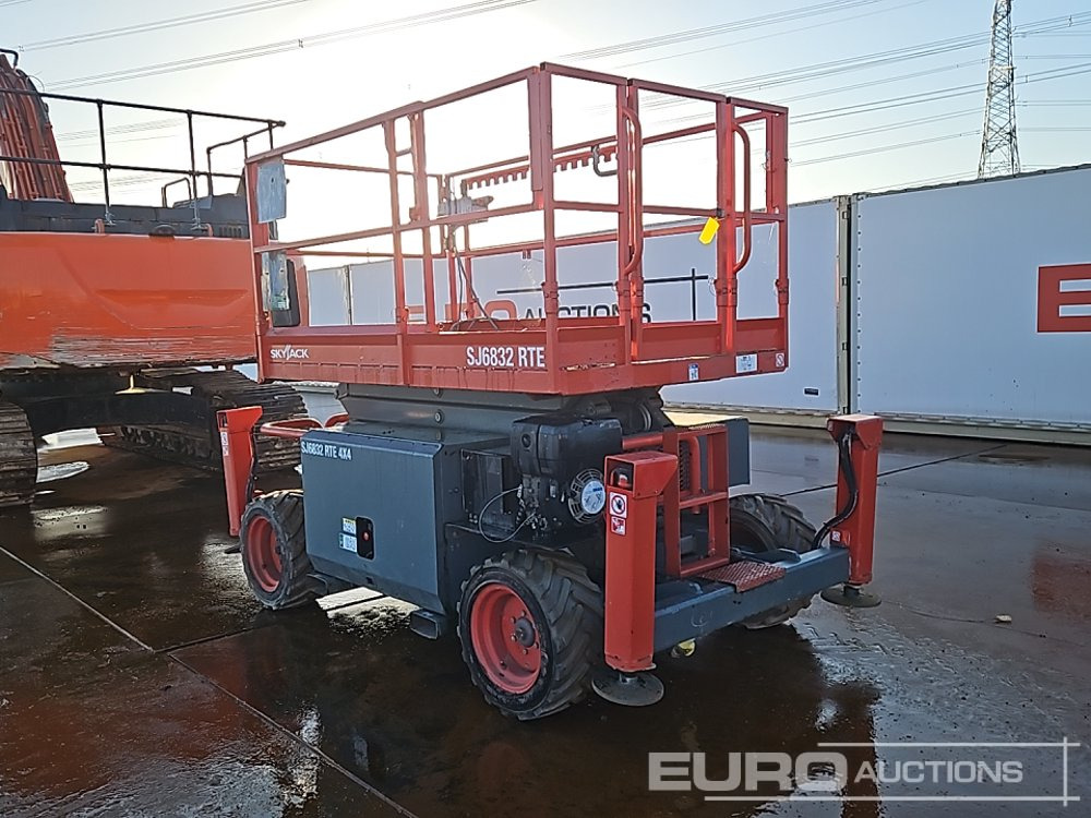 2016 SkyJack SJ6832E - Lift u obliku makaza: slika 3 2016 SkyJack SJ6832E - Lift u obliku makaza: slika 3