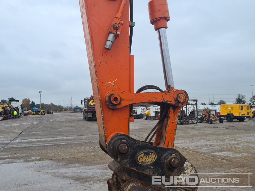 Bager guseničar 2018 Hitachi ZX135US-6: slika 24