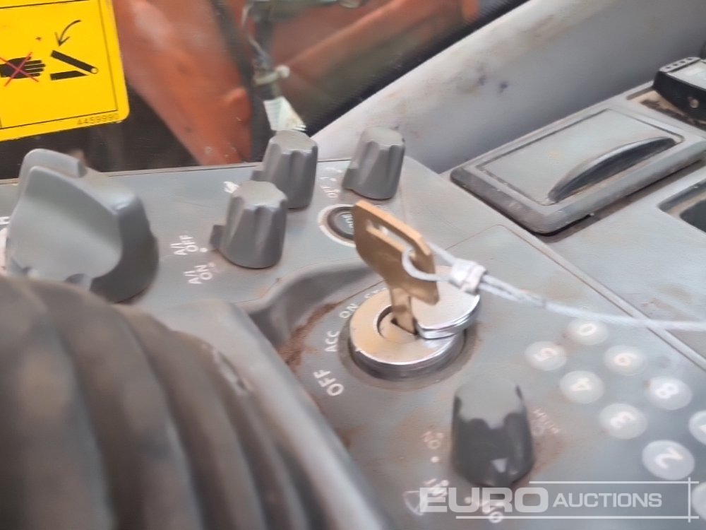 Bager guseničar 2018 Hitachi ZX135US-6: slika 44