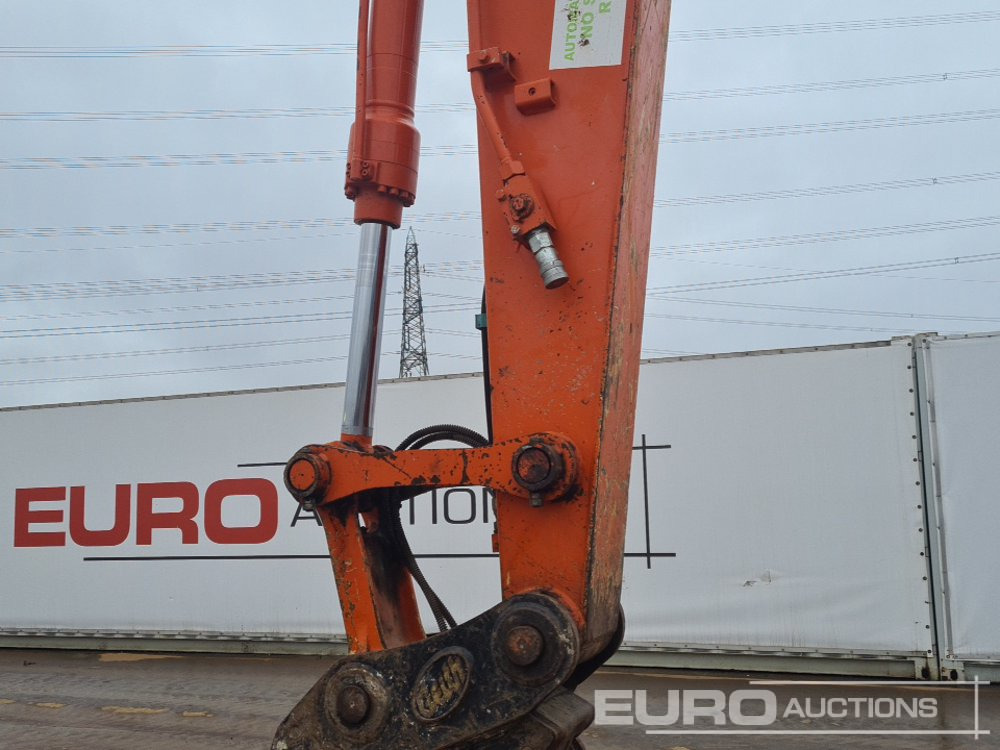 Bager guseničar 2018 Hitachi ZX135US-6: slika 19