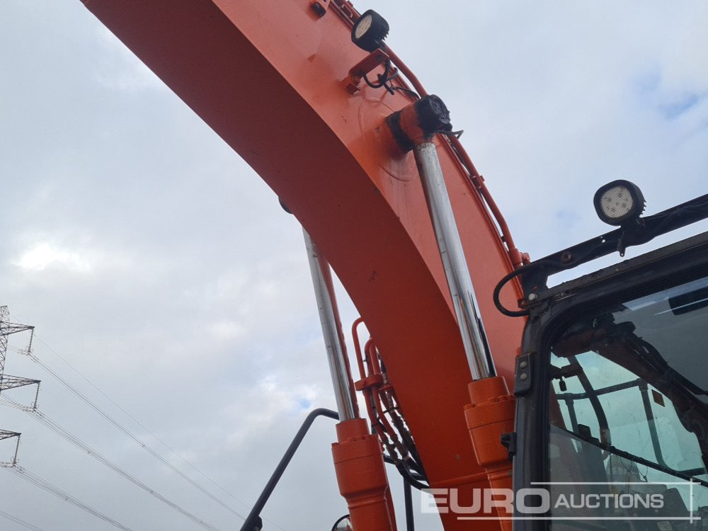 Bager guseničar 2018 Hitachi ZX135US-6: slika 17
