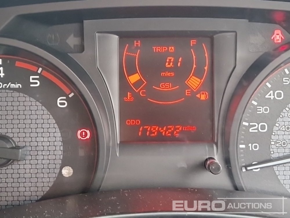 Pikap 2018 Isuzu D-Max: slika 37
