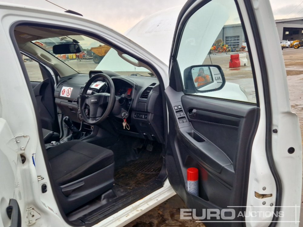 Pikap 2018 Isuzu D-Max: slika 27