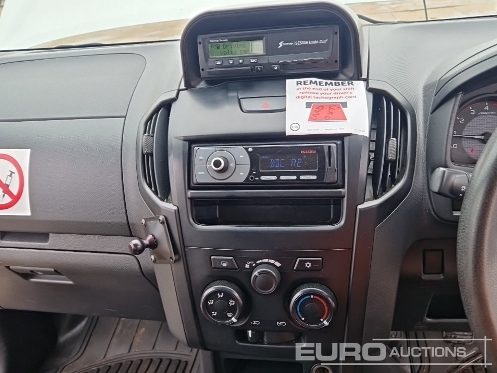 Pikap 2018 Isuzu D-Max: slika 31