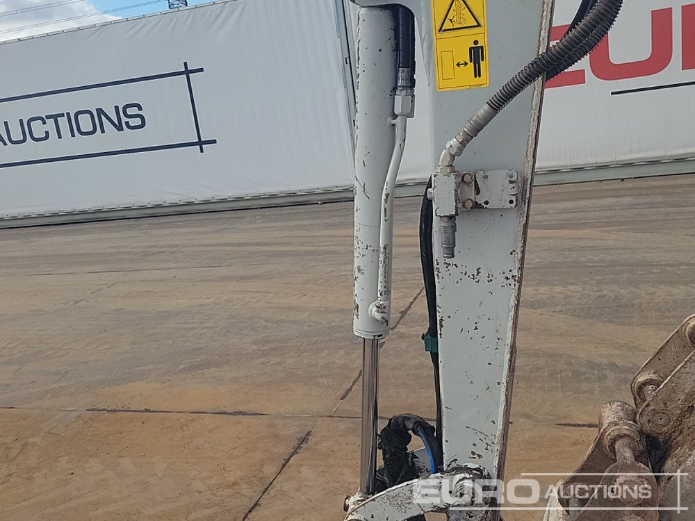 Mini bager 2018 Takeuchi TB230: slika 23
