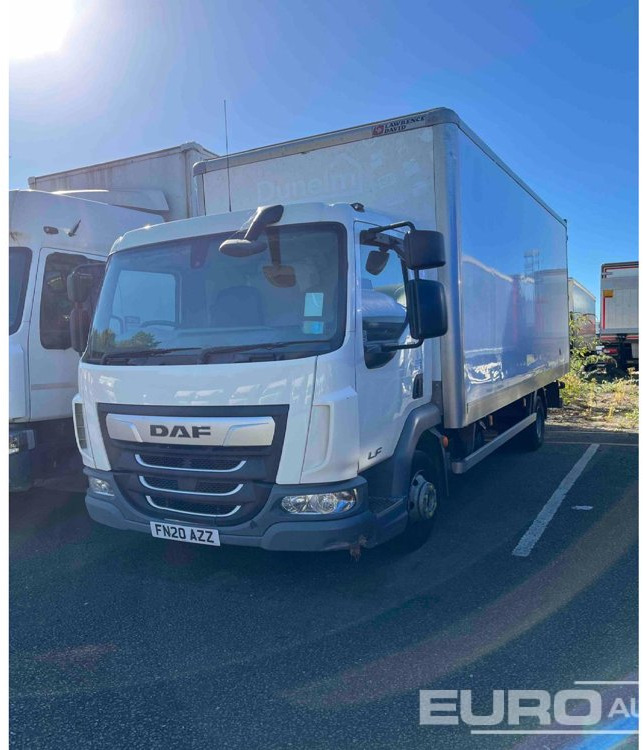 2020 DAF LF180 - Kamion sa zatvorenim sandukom: slika 1 2020 DAF LF180 - Kamion sa zatvorenim sandukom: slika 1