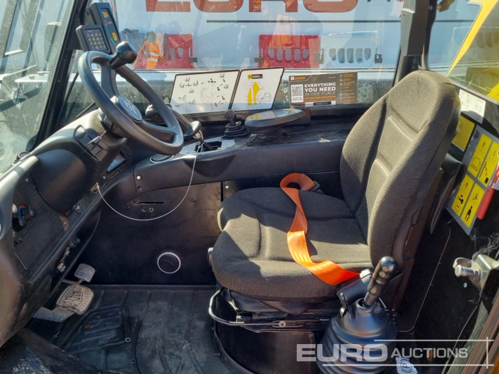 Teleskopski upravljač 2020 JCB 520-40: slika 25