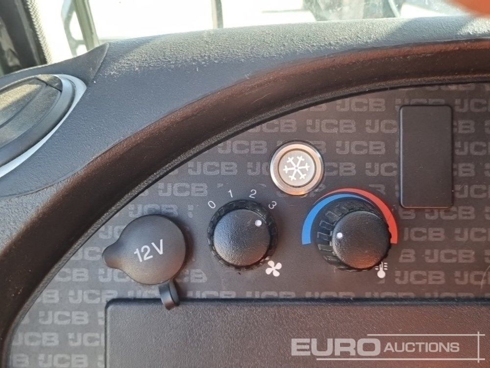 Teleskopski upravljač 2020 JCB 520-40: slika 31