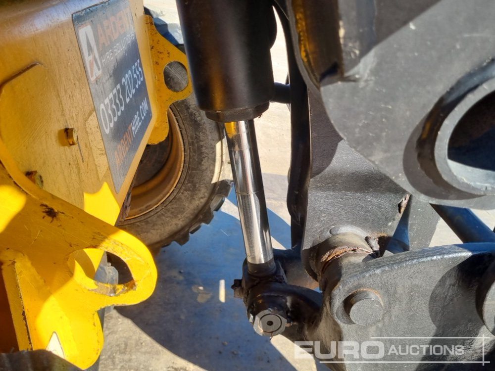Teleskopski upravljač 2020 JCB 520-40: slika 16