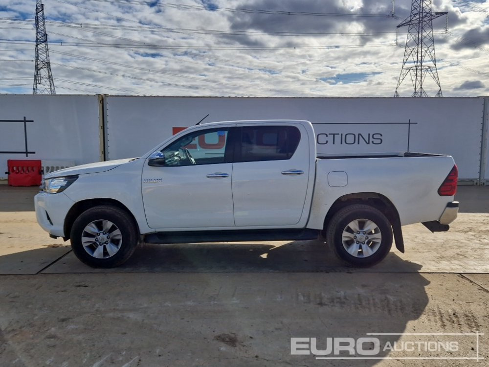 2020 Toyota Hilux Icon - Pikap: slika 2 2020 Toyota Hilux Icon - Pikap: slika 2