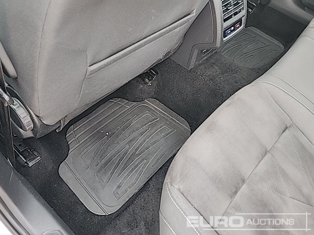 Automobil 2020 Volkswagen Golf: slika 13 Automobil 2020 Volkswagen Golf: slika 13