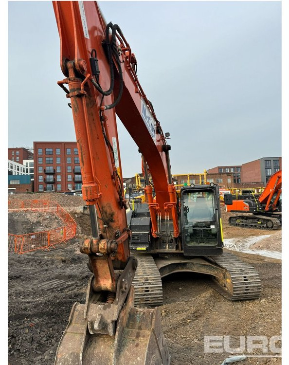 2021 Hitachi ZX225USLC-6 - Bager guseničar: slika 1 2021 Hitachi ZX225USLC-6 - Bager guseničar: slika 1