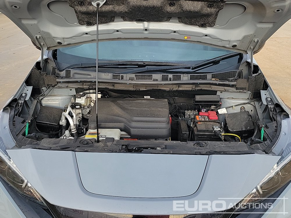 Automobil 2022 Nissan Leaf: slika 13