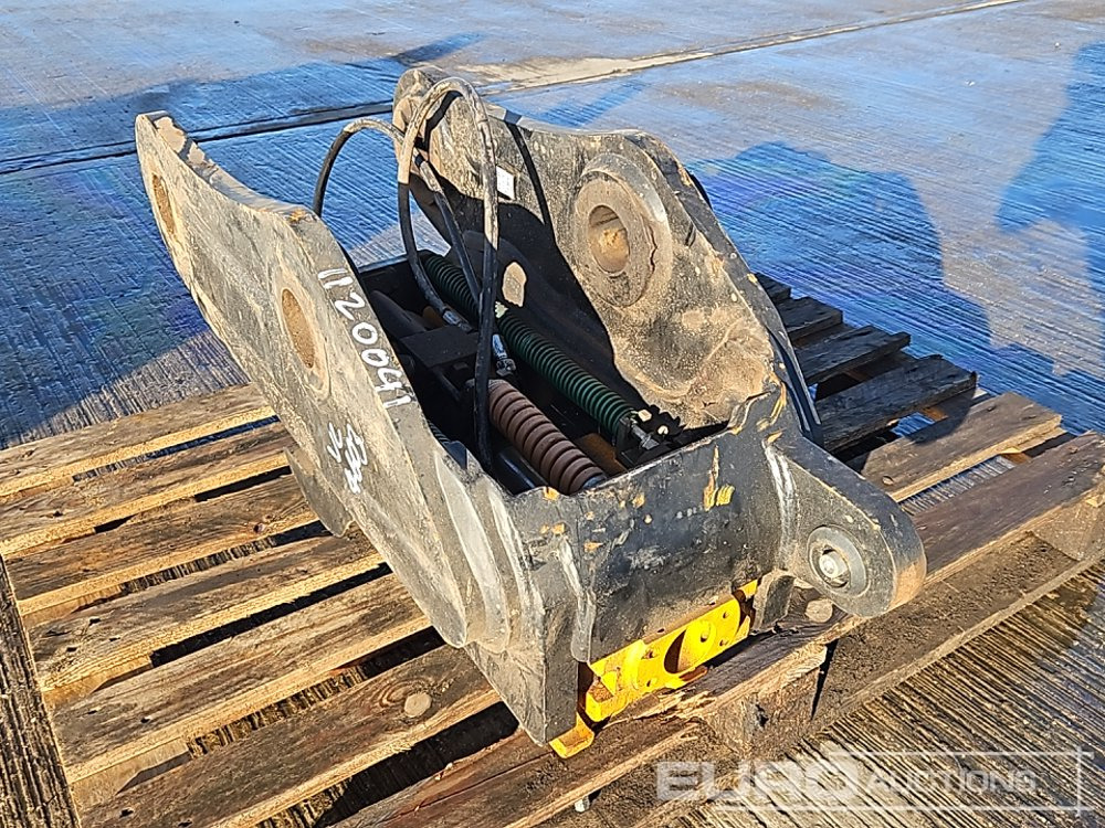 2023 JCB Hydraulic Double Lock QH 65mm Pin to suit 13 Ton Excavator - Brza spojnica: slika 3 2023 JCB Hydraulic Double Lock QH 65mm Pin to suit 13 Ton Excavator - Brza spojnica: slika 3