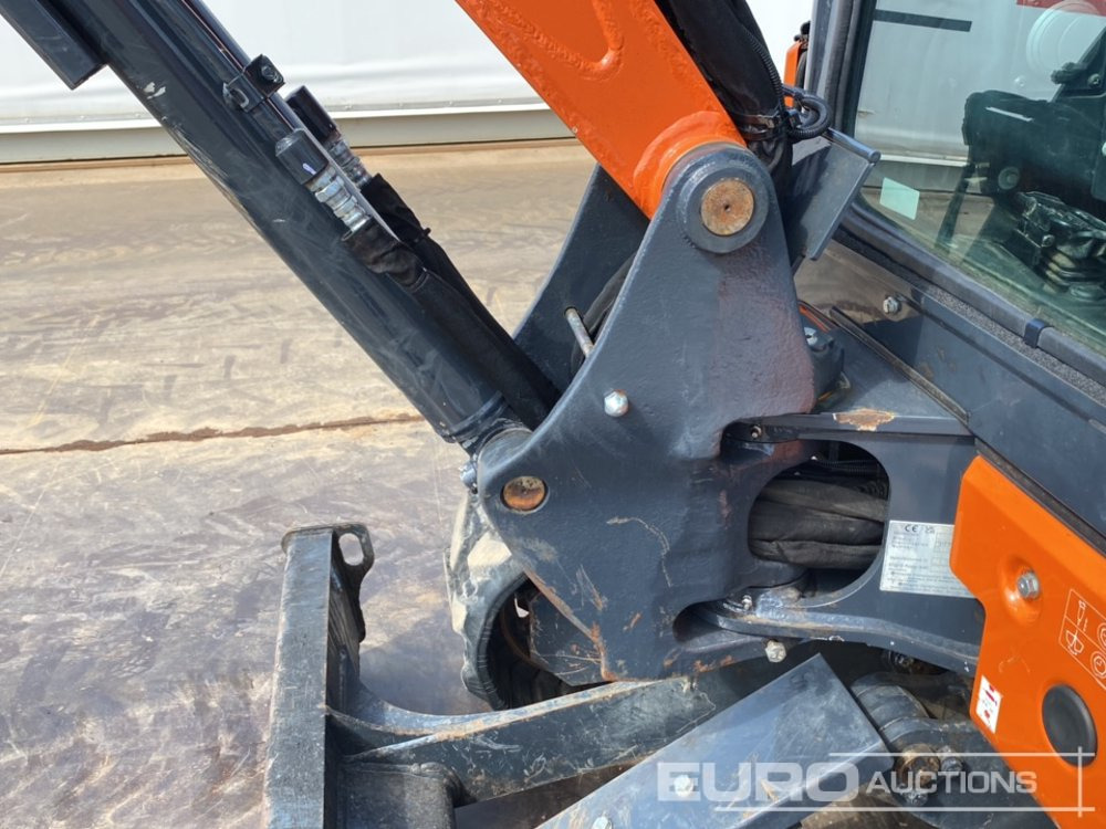 Mini bager 2024 Hitachi ZX26U-6 CLR: slika 20