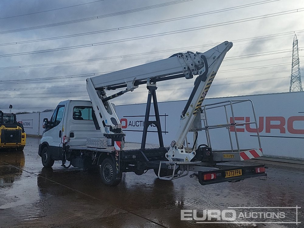 2024 Iveco 35-140 - Putnički kombi: slika 3 2024 Iveco 35-140 - Putnički kombi: slika 3