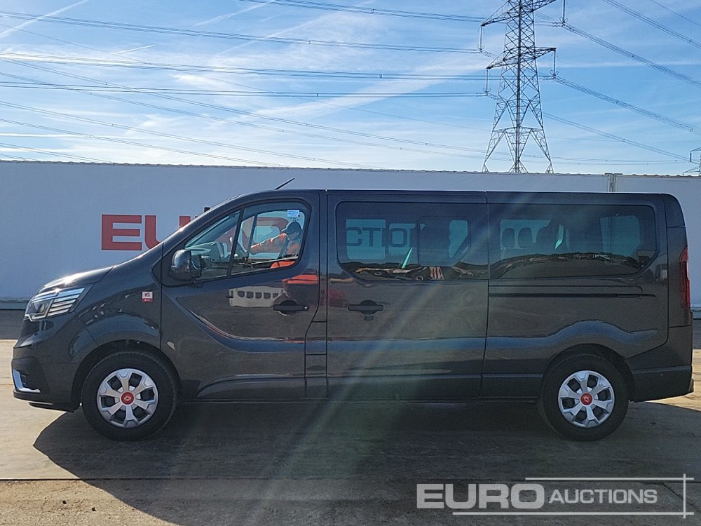 2025 Renault Trafic - Putnički kombi: slika 2 2025 Renault Trafic - Putnički kombi: slika 2