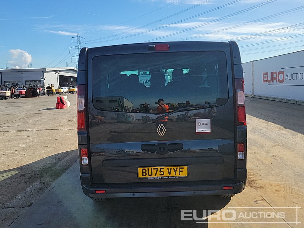 2025 Renault Trafic - Putnički kombi: slika 4 2025 Renault Trafic - Putnički kombi: slika 4