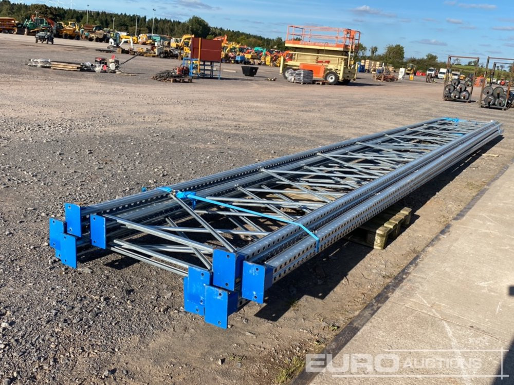 35' Pallet Racking Uprights (5 of) - Građevinska oprema: slika 1 35' Pallet Racking Uprights (5 of) - Građevinska oprema: slika 1