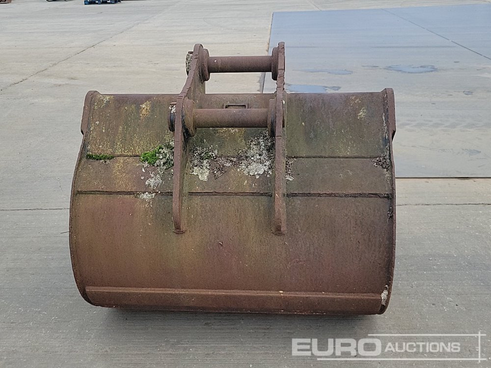 48" Digging Bucket 65mm Pin to suit 13 Ton Excavator - Kašika: slika 4 48" Digging Bucket 65mm Pin to suit 13 Ton Excavator - Kašika: slika 4