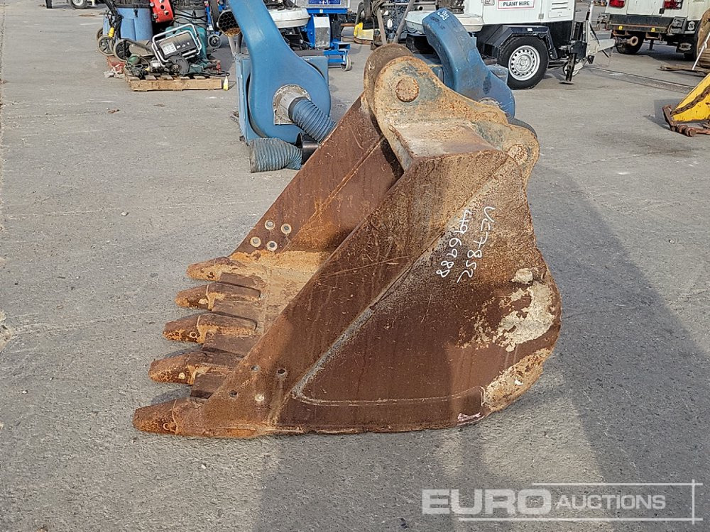 48" Digging Bucket 65mm Pin to suit 13 Ton Excavator - Kašika: slika 2 48" Digging Bucket 65mm Pin to suit 13 Ton Excavator - Kašika: slika 2