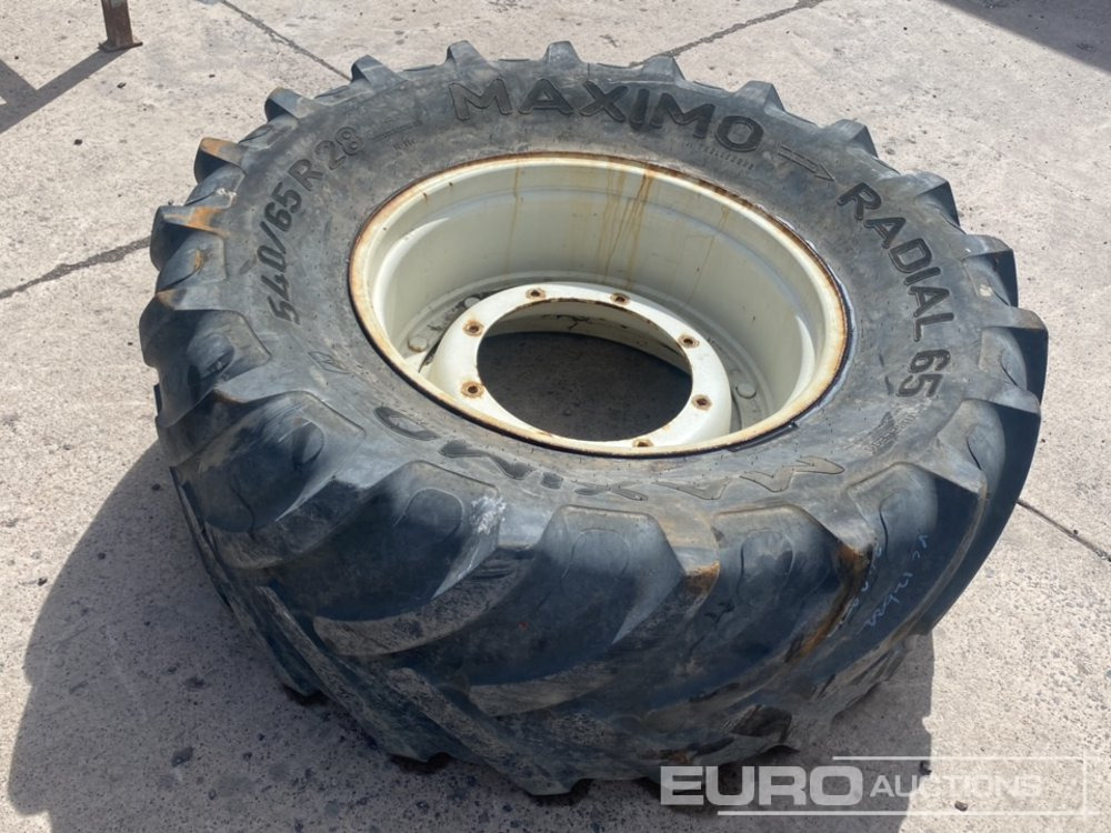 540/65R28 Tyre & Rim - Guma: slika 4 540/65R28 Tyre & Rim - Guma: slika 4