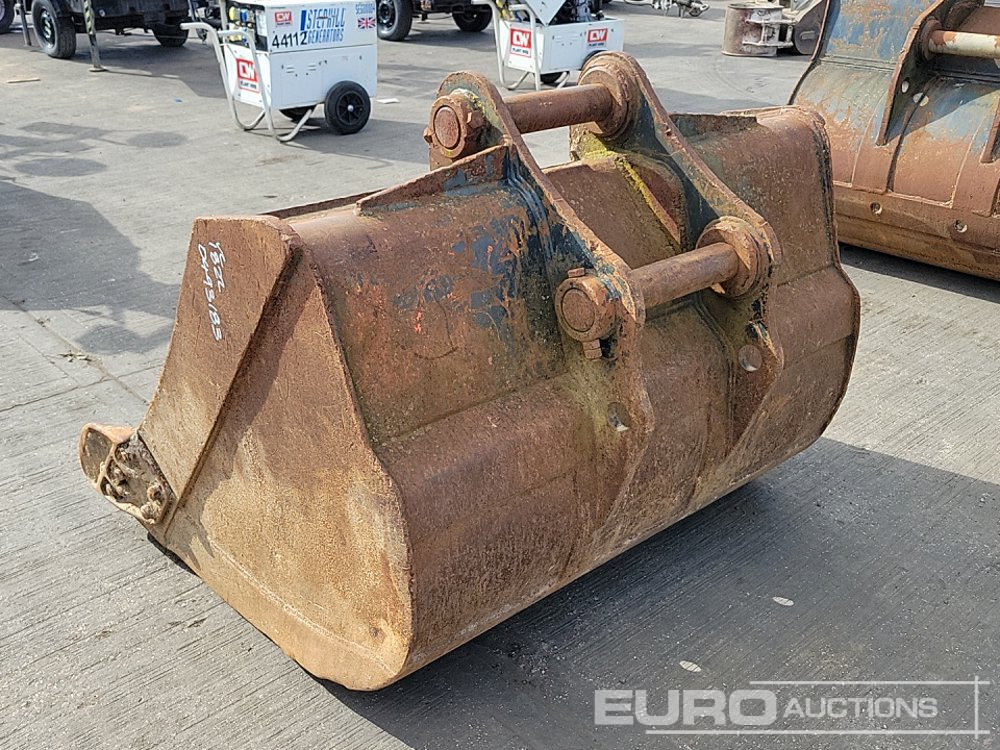 66" Digging Bucket 80mm Pin to suit 20 Ton Excavator - Kašika: slika 3 66" Digging Bucket 80mm Pin to suit 20 Ton Excavator - Kašika: slika 3