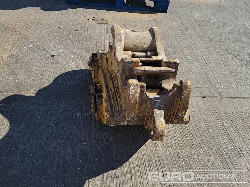 CAT Hydraulic Double Lock QH 80mm Pin to suit 20 Ton Excavator - Brza spojnica: slika 4 CAT Hydraulic Double Lock QH 80mm Pin to suit 20 Ton Excavator - Brza spojnica: slika 4