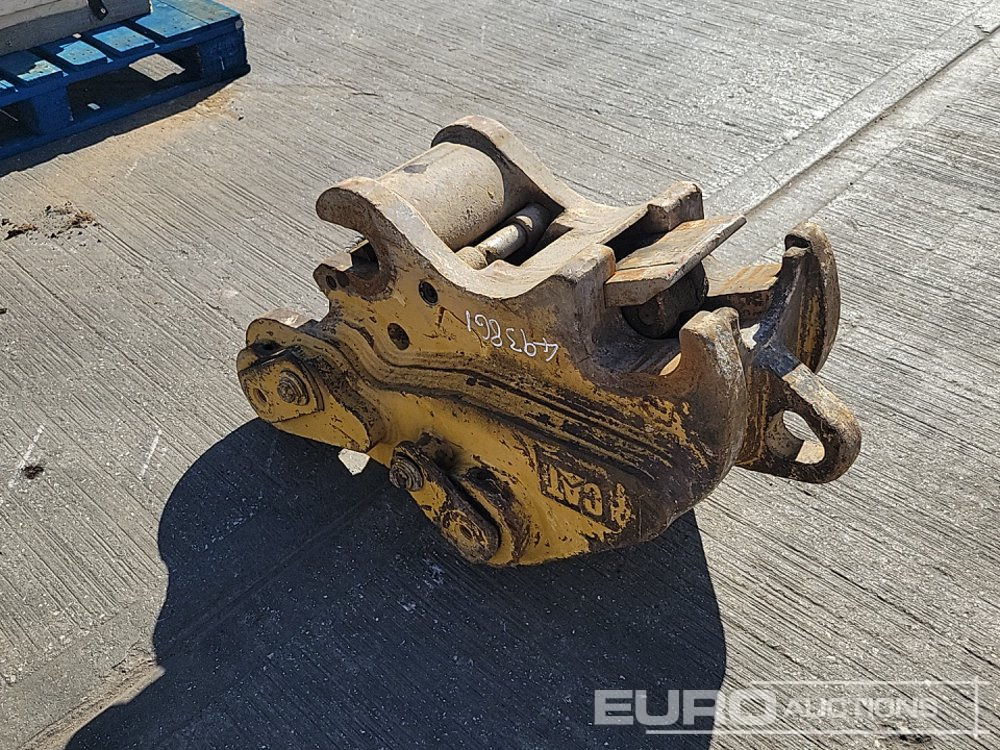 CAT Hydraulic Double Lock QH 80mm Pin to suit 20 Ton Excavator - Brza spojnica: slika 3 CAT Hydraulic Double Lock QH 80mm Pin to suit 20 Ton Excavator - Brza spojnica: slika 3