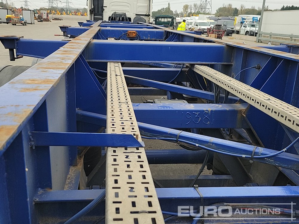 Plato poluprikolica Dennison Trailers 4 Axle 40' Skeleton Trailer, Front Lift Axle, Twist Locks: slika 34