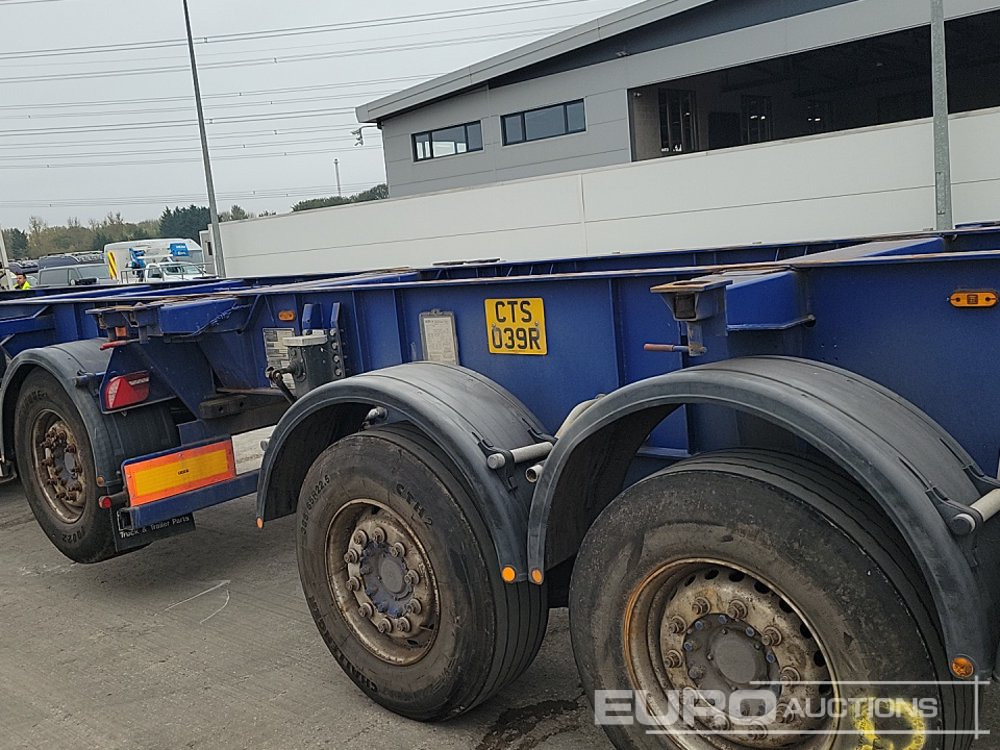 Plato poluprikolica Dennison Trailers 4 Axle 40' Skeleton Trailer, Front Lift Axle, Twist Locks: slika 36