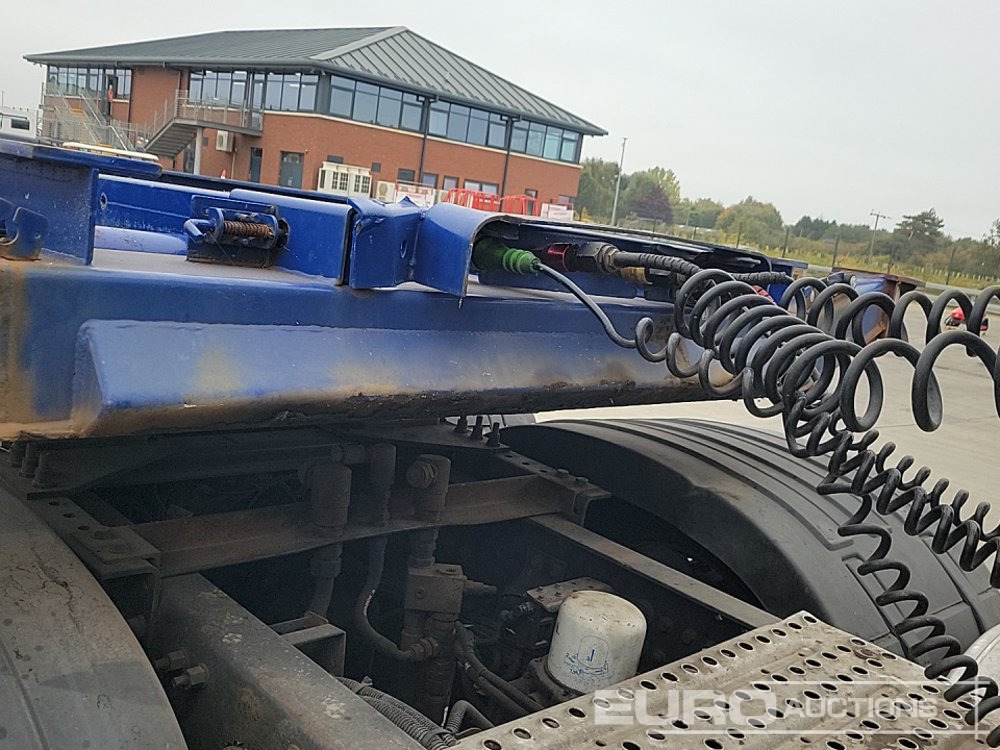 Plato poluprikolica Dennison Trailers 4 Axle 40' Skeleton Trailer, Front Lift Axle, Twist Locks: slika 31
