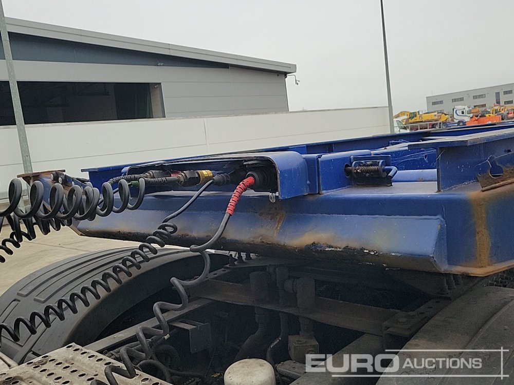 Plato poluprikolica Dennison Trailers 4 Axle 40' Skeleton Trailer, Front Lift Axle, Twist Locks: slika 44