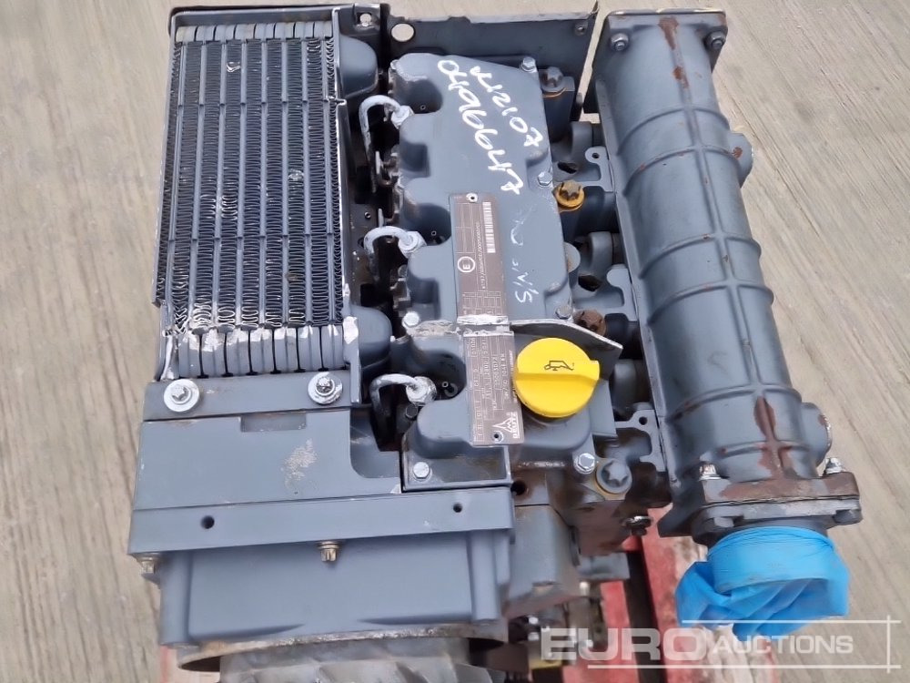 Motor Deutz 3 Cylinder Engine: slika 11