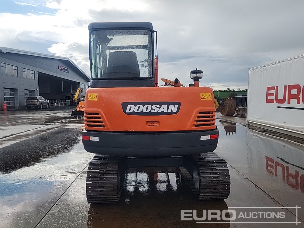 Doosan DH55-V - Mini bager: slika 4 Doosan DH55-V - Mini bager: slika 4