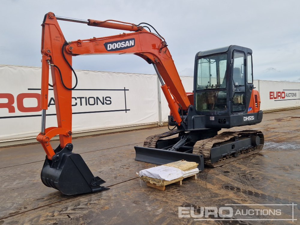 Doosan DH55-V - Mini bager: slika 1 Doosan DH55-V - Mini bager: slika 1