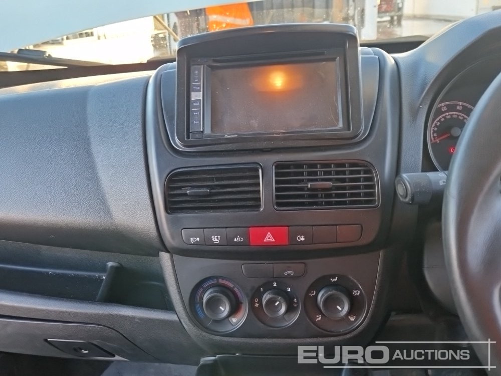 Dostavno vozilo 2017 Vauxhall Combo: slika 26 Dostavno vozilo 2017 Vauxhall Combo: slika 26