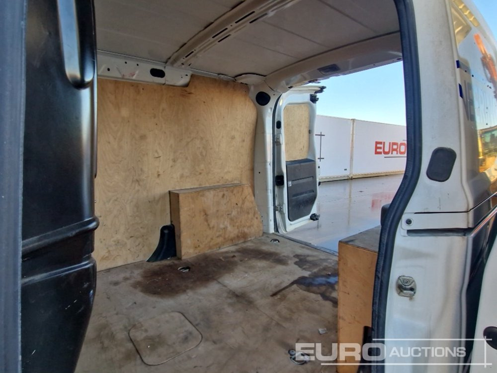 Dostavno vozilo 2017 Vauxhall Combo: slika 15 Dostavno vozilo 2017 Vauxhall Combo: slika 15